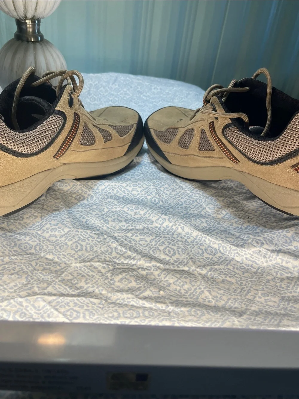 Rockport XCS Men's Tan and Black Athletic Walking Shoes EUC Size 10.5